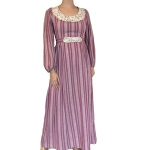 Vintage 1970s Long Sleeve Maxi Dress Cottagecore Modest Lace Retro Size Small
